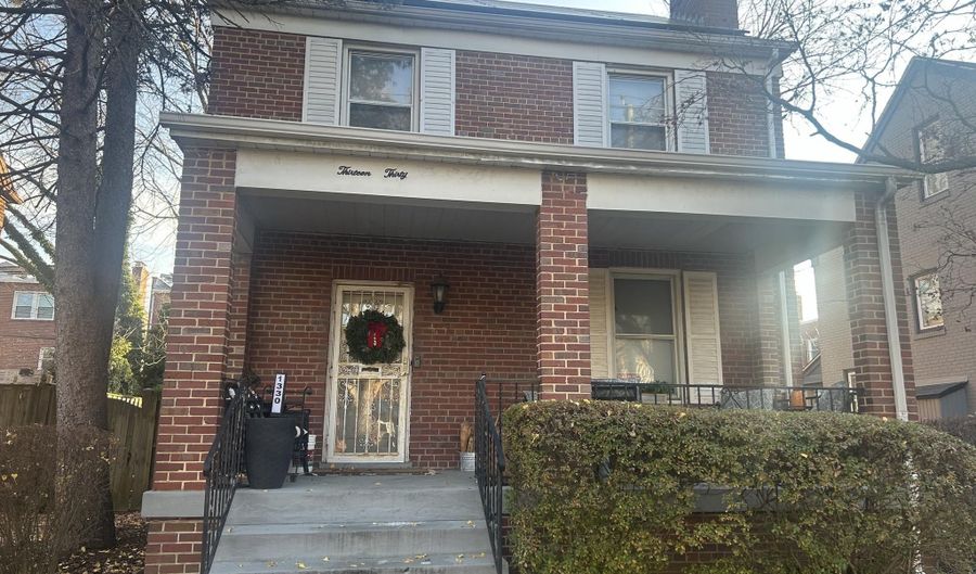 1330 SOMERSET Pl NW, Washington, DC 20011 - 3 Beds, 2 Bath