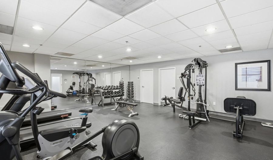 1970 Columbia St 400, San Diego, CA 92101 - 1 Beds, 1 Bath
