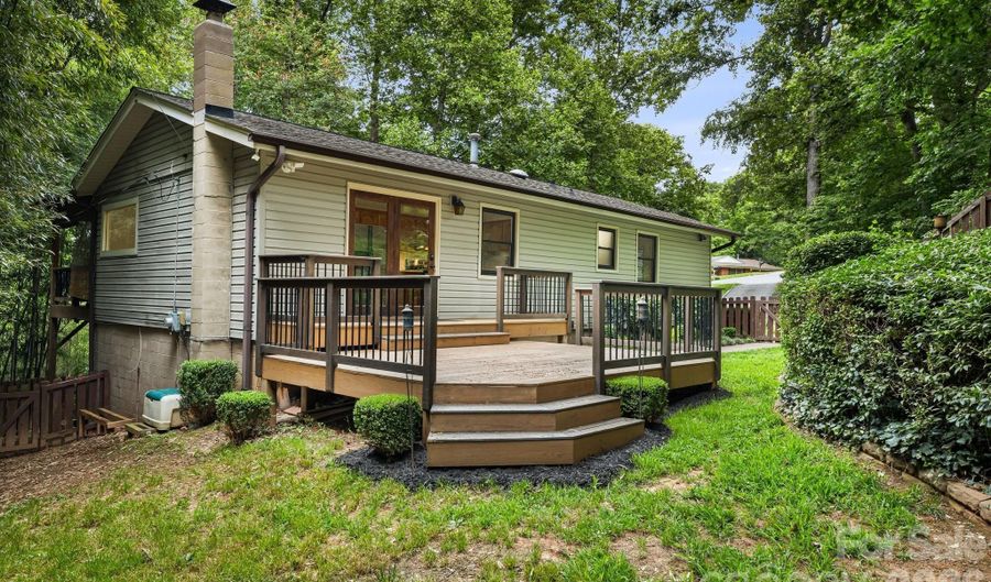 10 Botany View Ct, Asheville, NC 28805 - 3 Beds, 3 Bath