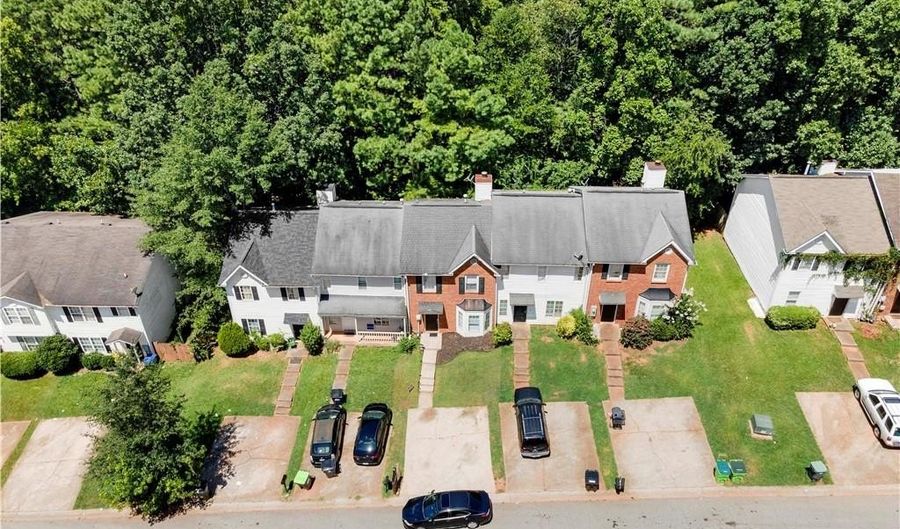 7220 Crestside Dr, Austell, GA 30168 - 3 Beds, 3 Bath