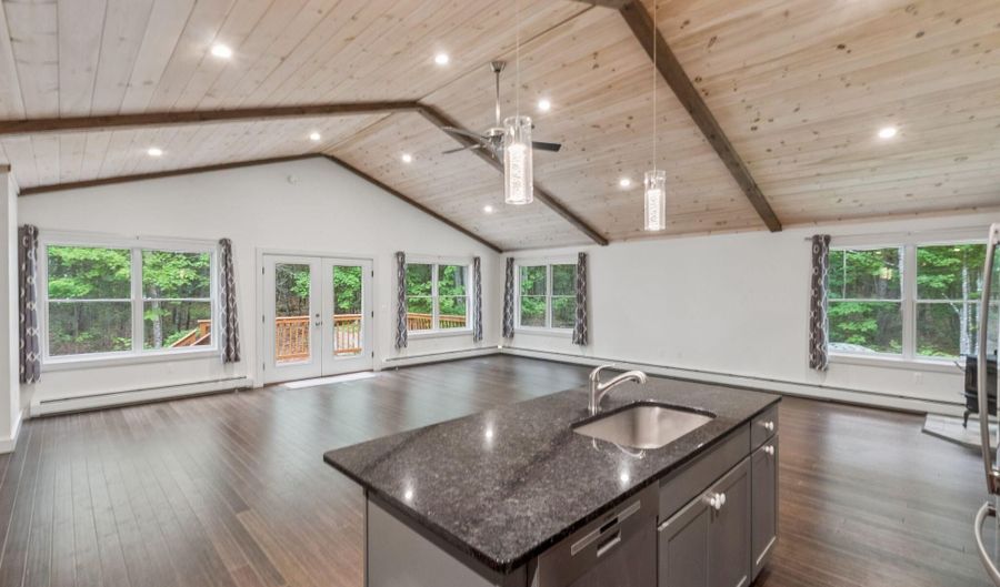 67 E West Ln, Belgrade, ME 04917 - 3 Beds, 2 Bath