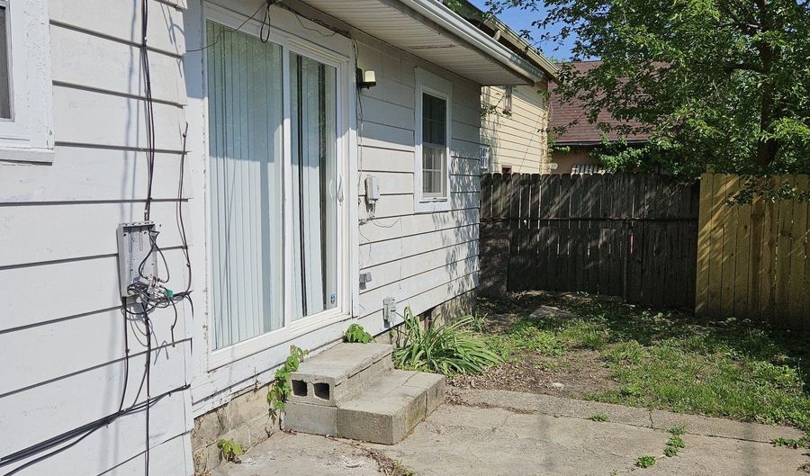 835 Tecumseh St, Indianapolis, IN 46201 - 3 Beds, 2 Bath