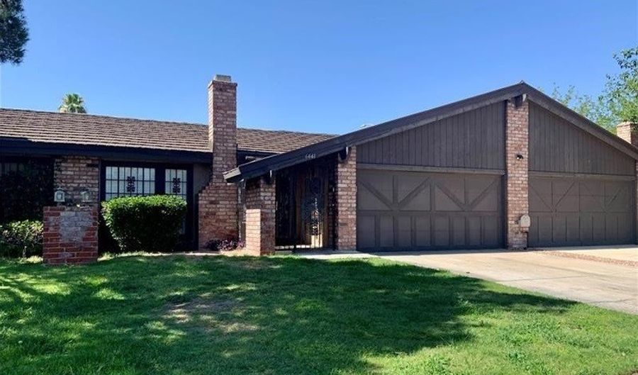 6441 Brushwood Ln, Las Vegas, NV 89107 - 2 Beds, 2 Bath