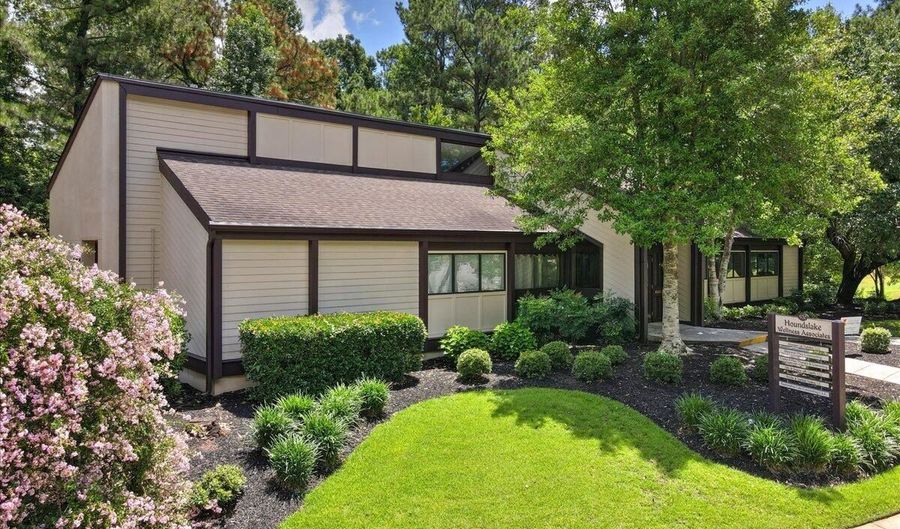 918 Houndslake Dr B204, Aiken, SC 29803 - 0 Beds, 3 Bath
