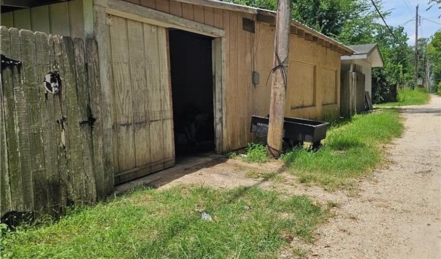 734 East Ave, Bogalusa, LA 70427 - 2 Beds, 10 Bath
