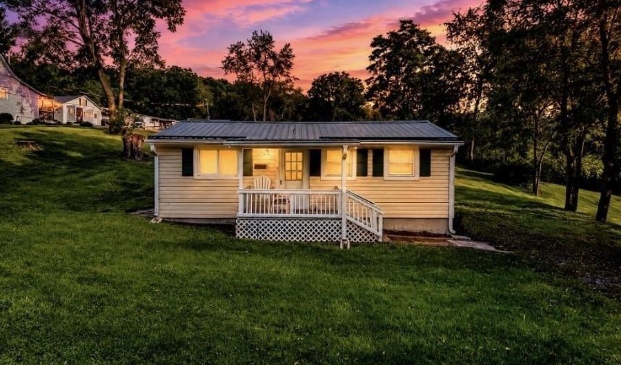 373 Lead Mine Rd, Austinville, VA 24312 - 1 Beds, 1 Bath