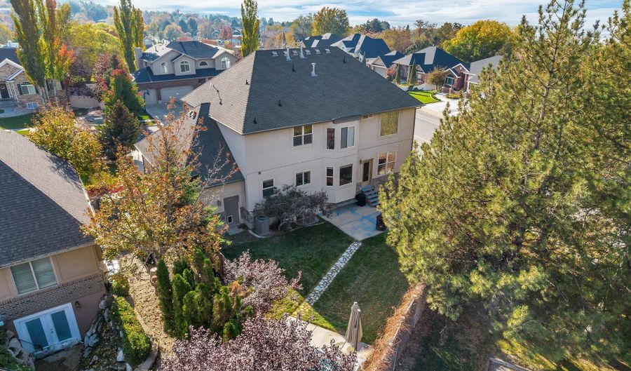 273 E PARK VIEW Cir, Bountiful, UT 84010 - 5 Beds, 4 Bath