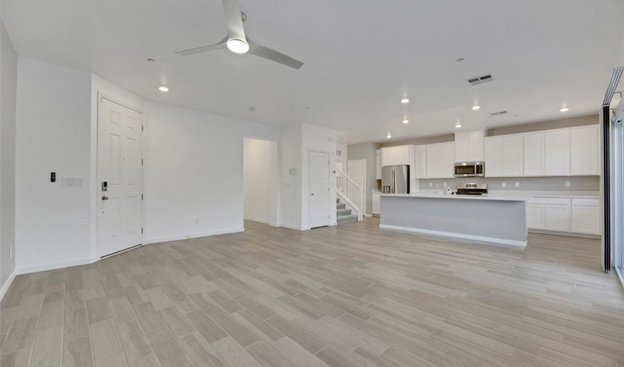 274 Luna Valley Way 912, Henderson, NV 89011 - 3 Beds, 3 Bath