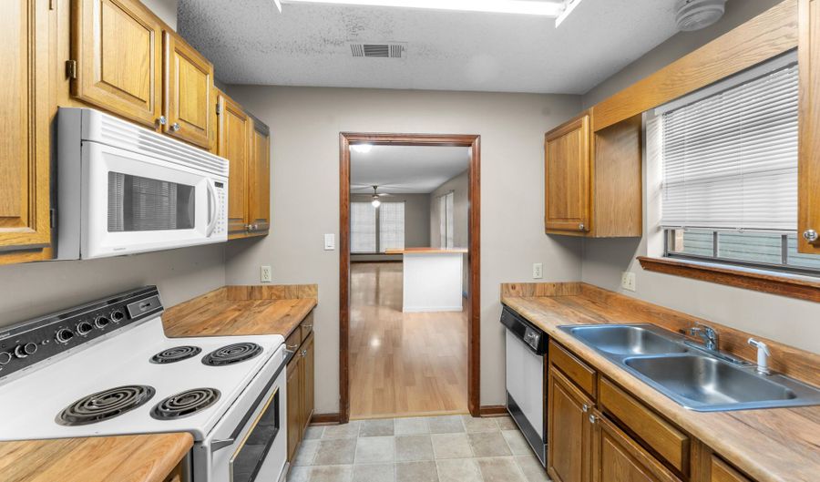5138 Cumberland Cove Dr, Baton Rouge, LA 70817 - 2 Beds, 2 Bath
