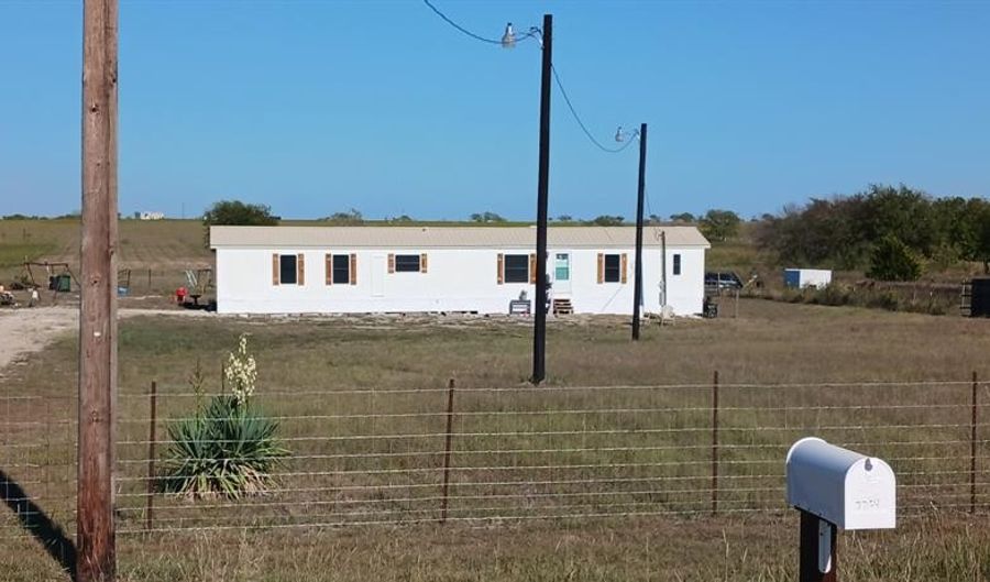 7739 NW County Road 1200, Barry, TX 75102 - 3 Beds, 2 Bath