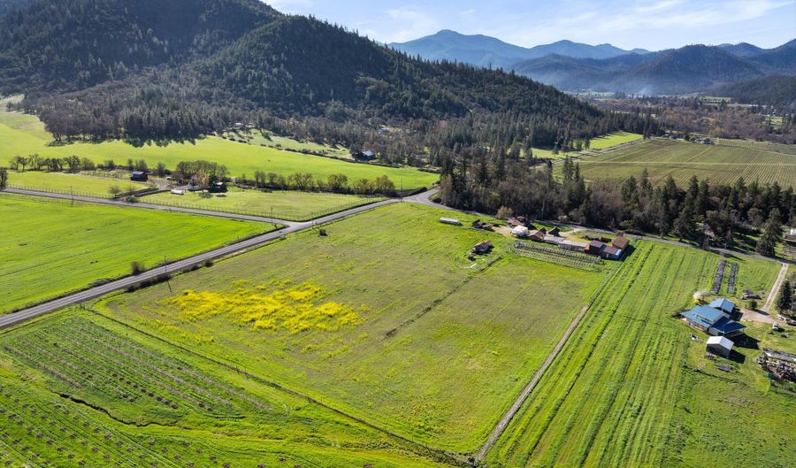 13990 N Applegate Rd, Applegate, OR 97530 - 2 Beds, 1 Bath