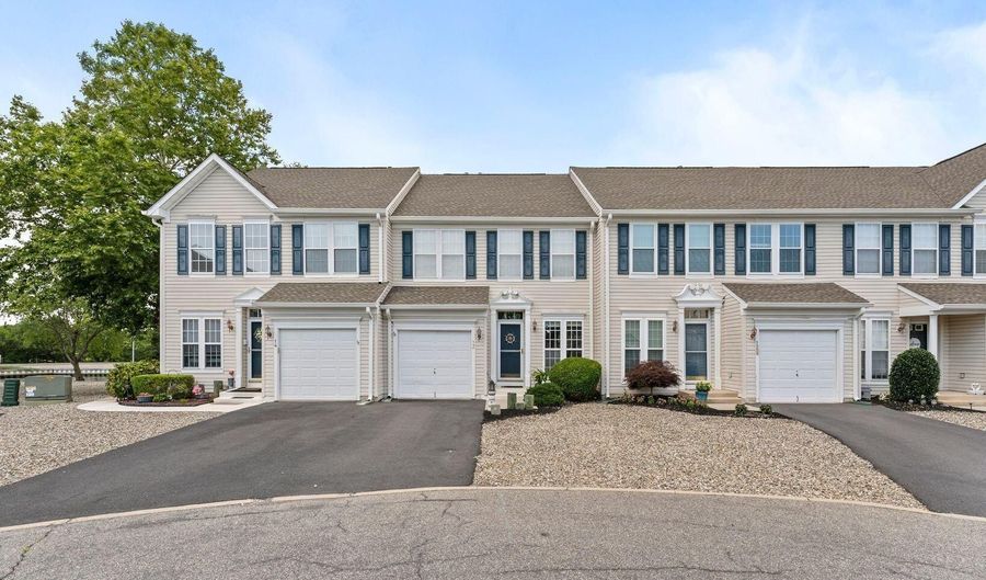 13 Skimmer Ln 48, Bayville, NJ 08721 - 3 Beds, 3 Bath