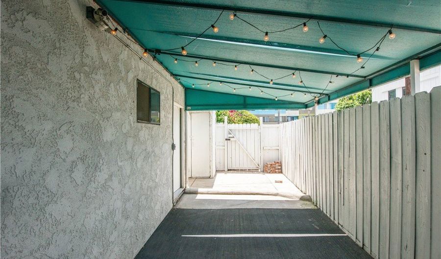 18063 Burbank Blvd, Encino, CA 91316 - 4 Beds, 3 Bath