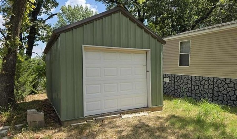 510 1st St, Bernice, OK 74331 - 3 Beds, 2 Bath