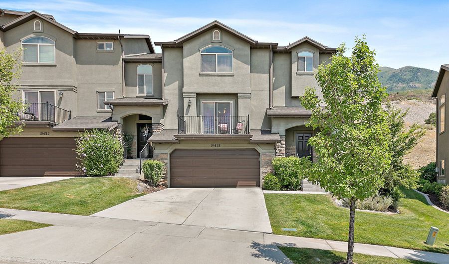 10428 N SAGE Vis, Cedar Hills, UT 84062 - 3 Beds, 3 Bath