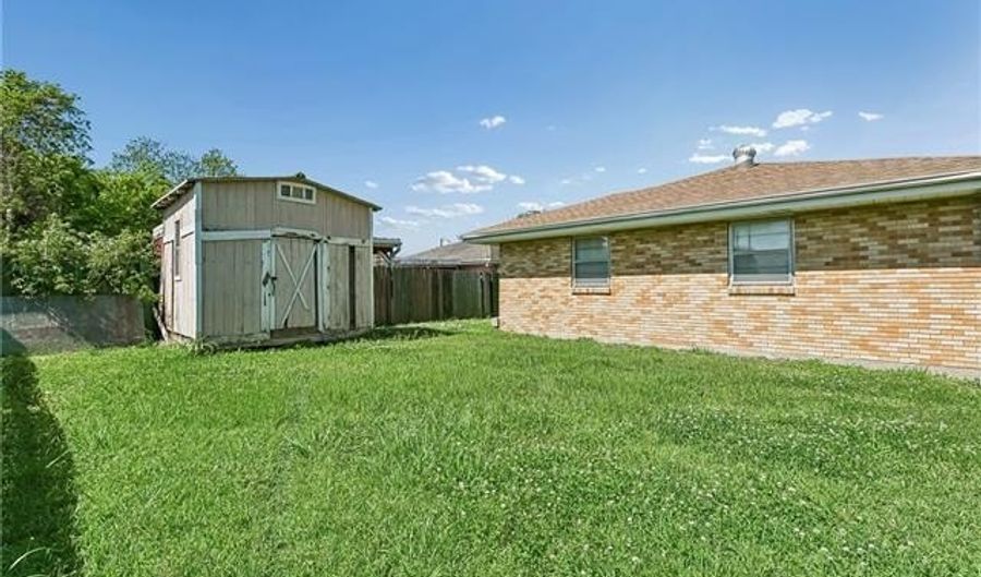545 ESTEBAN St, Arabi, LA 70032 - 3 Beds, 2 Bath