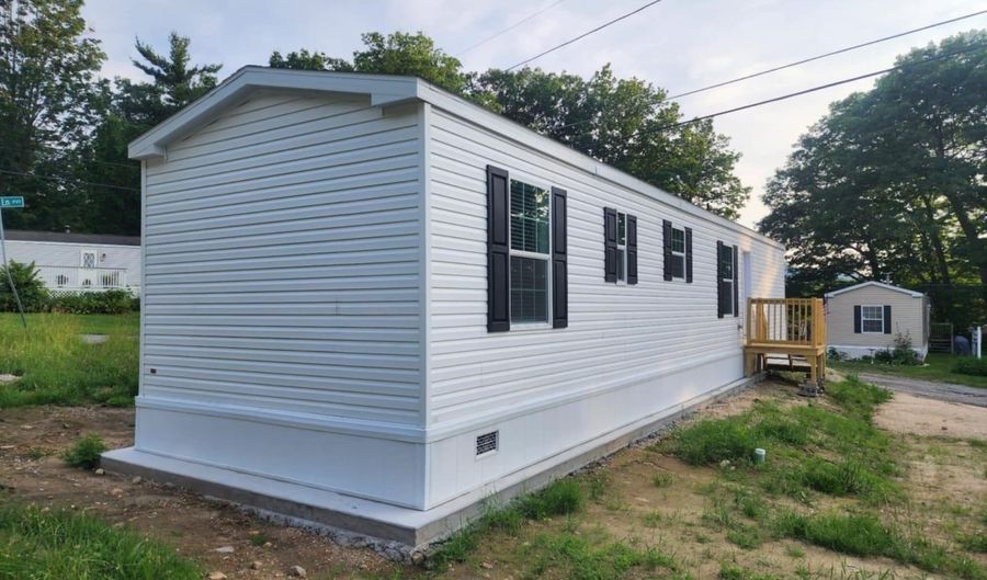 10 Cassie Ln, Bennington, VT 05201 - 2 Beds, 2 Bath