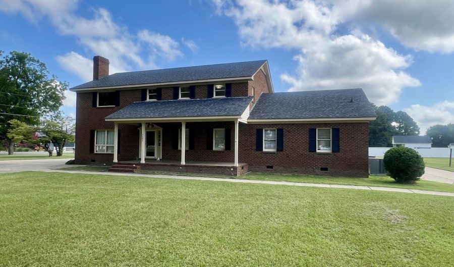 2680 W Hornes Church Rd, Bailey, NC 27807 - 4 Beds, 4 Bath