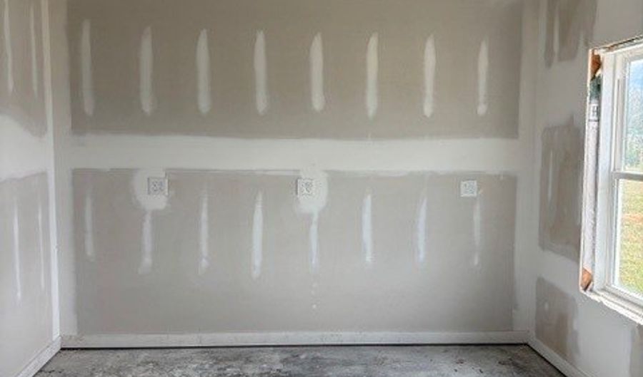 1904 Highway 341 S, Barnesville, GA 30204 - 2 Beds, 2 Bath