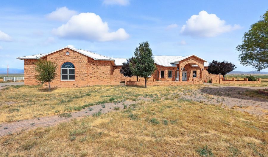 29 Mora Dr, Belen, NM 87002 - 3 Beds, 3 Bath
