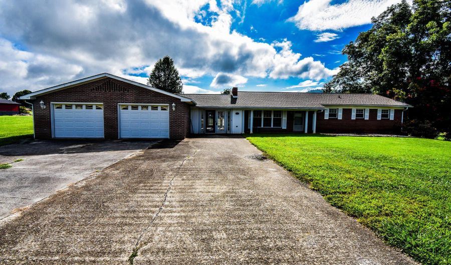 263 Phyllis Dr, Bean Station, TN 37708 - 4 Beds, 2 Bath