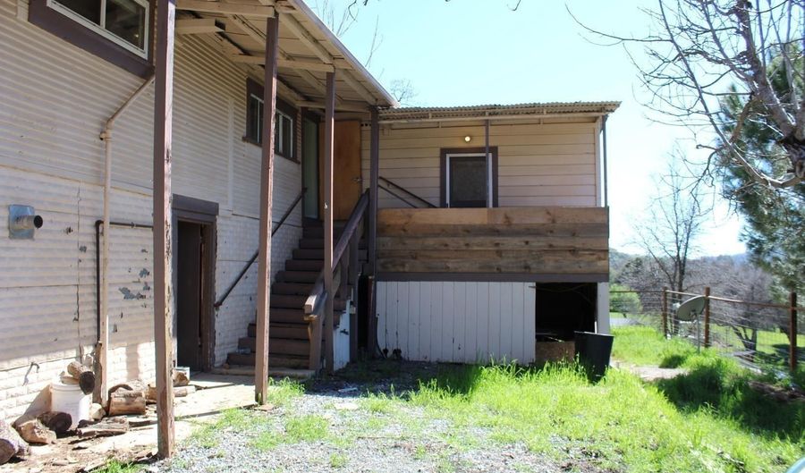 1572 S Main St, Angels Camp, CA 95222 - 3 Beds, 1 Bath