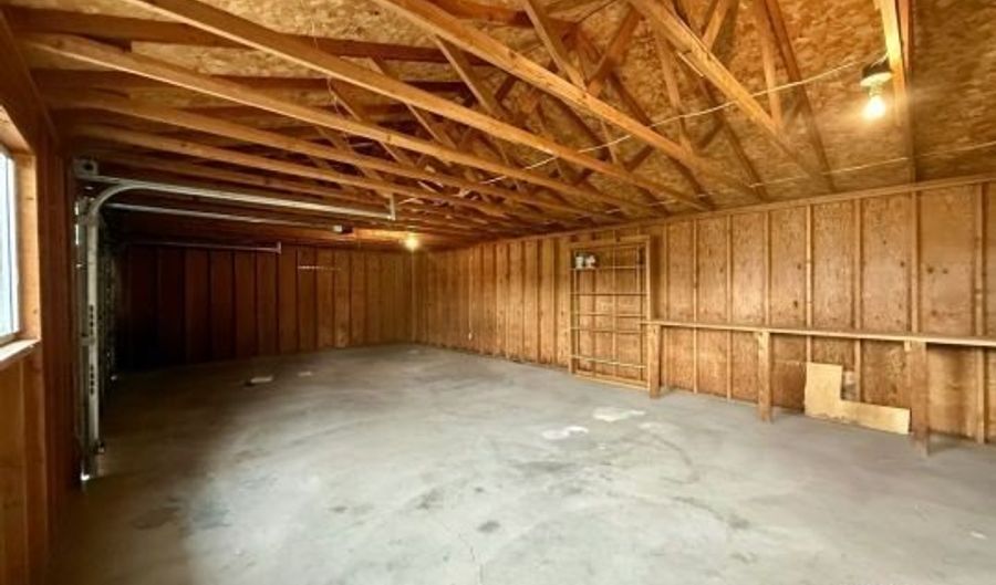 421 Archer Ave, Alturas, CA 96101 - 2 Beds, 2 Bath