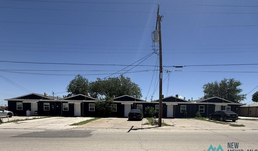 808 810 812 N Roselawn Ave, Artesia, NM 88210 - 0 Beds, 0 Bath