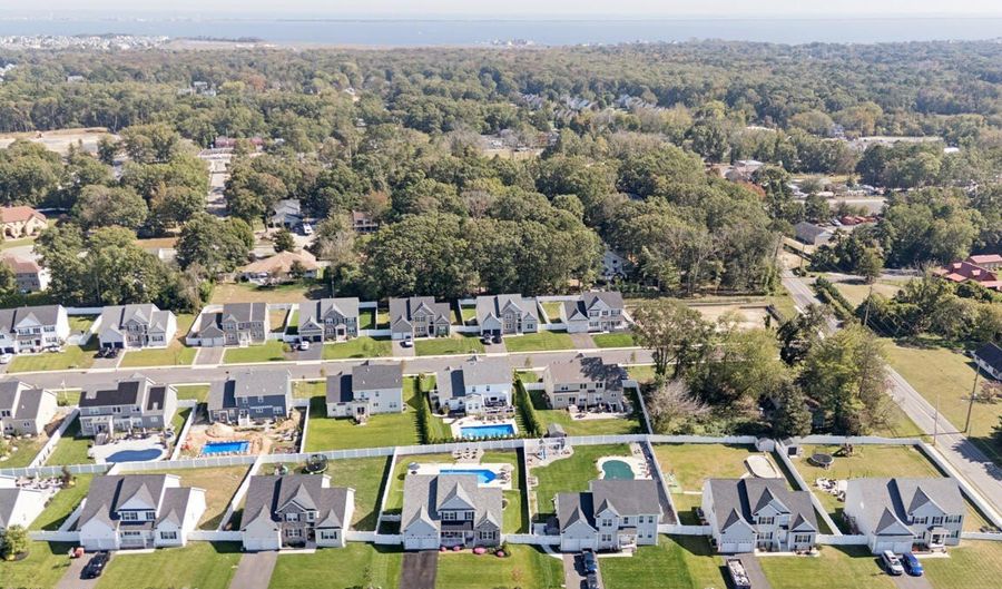 7 Kevin Ct, Bayville, NJ 08721 - 4 Beds, null Bath