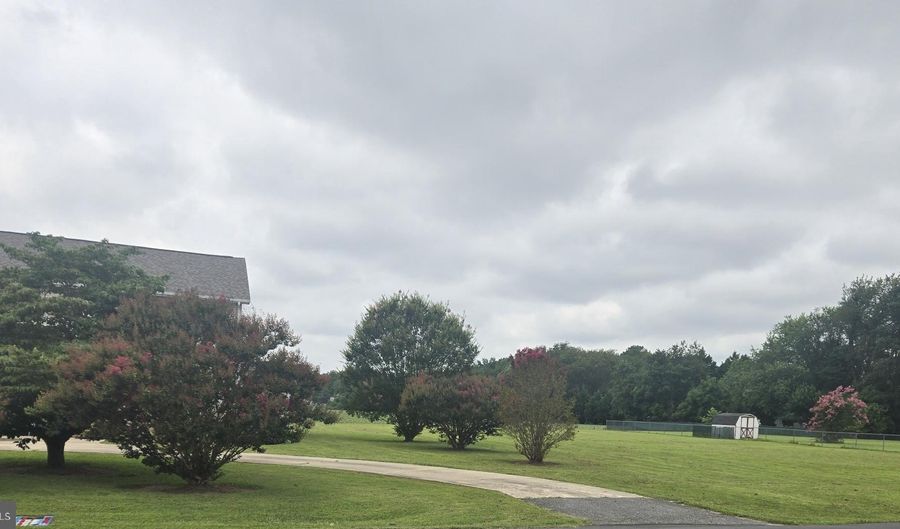 8806 GREENTOP Rd, Lincoln, DE 19960 - 4 Beds, 2 Bath