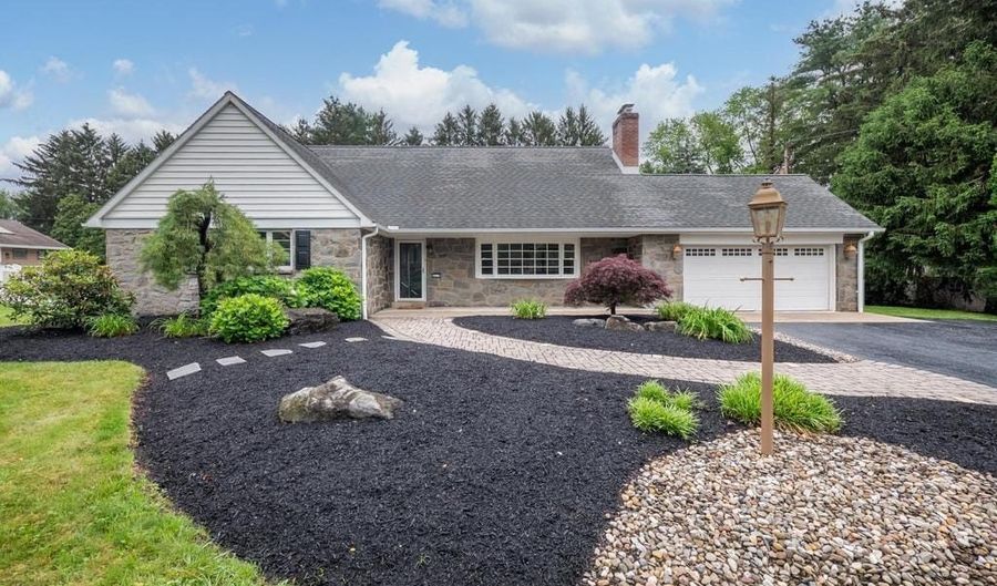 3517 FISH HATCHERY Rd, Allentown, PA 18103 - 4 Beds, 3 Bath