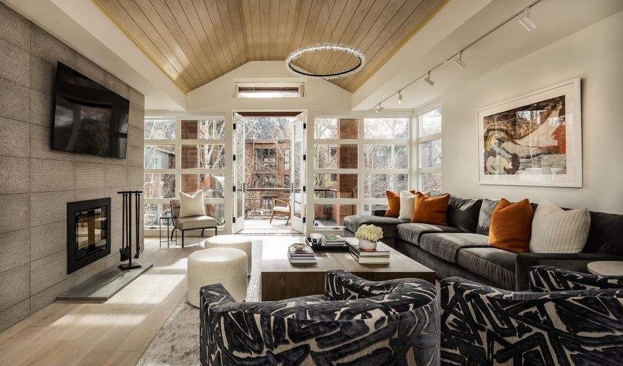 704 E Hyman Ave, Aspen, CO 81611 - 4 Beds, 3 Bath