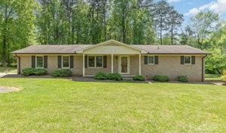 2909 Walter Dr NW, Concord, NC 28027 - 3 Beds, 2 Bath