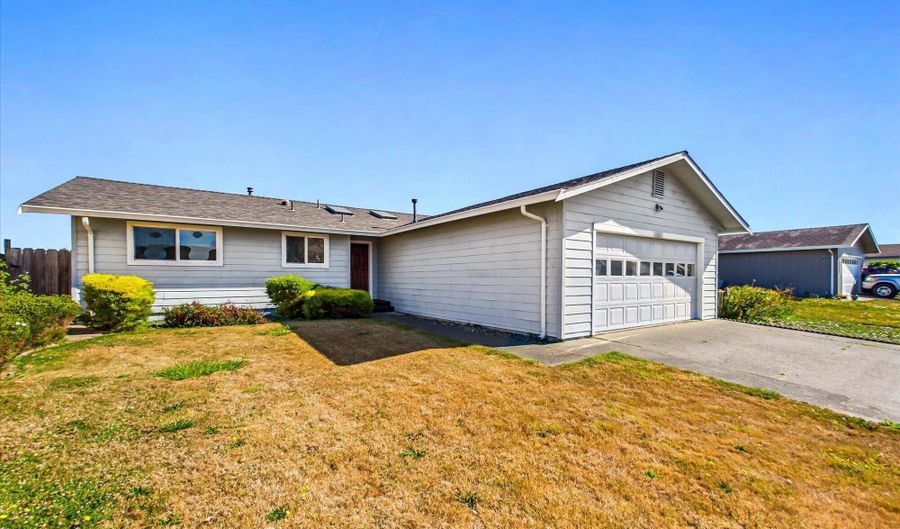 2033 Ernest Way, Arcata, CA 95521 - 3 Beds, 2 Bath
