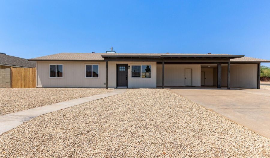 802 E NAVAJO Ave, Apache Junction, AZ 85119 - 3 Beds, 2 Bath