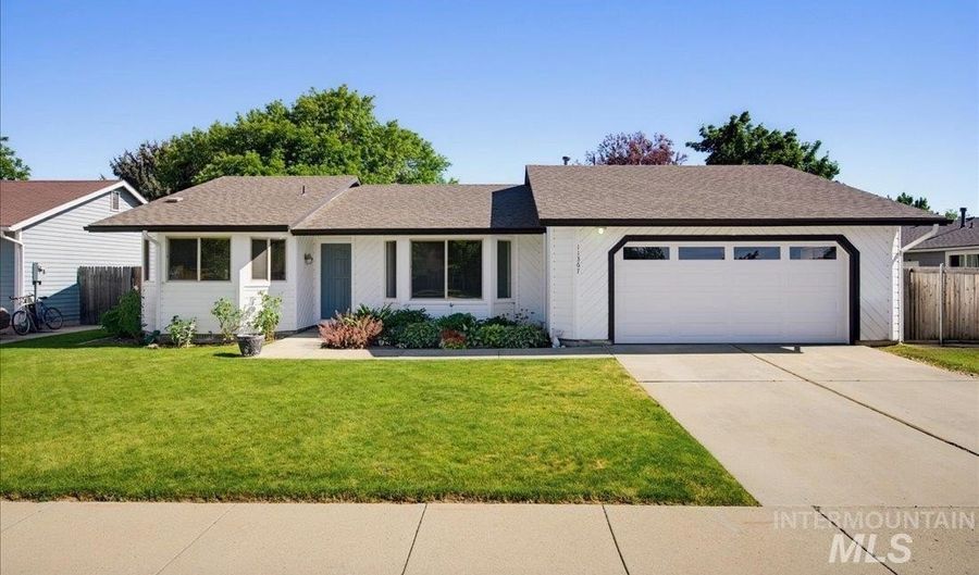 11367 W Hinsdale Ct, Boise, ID 83713 - 3 Beds, 2 Bath