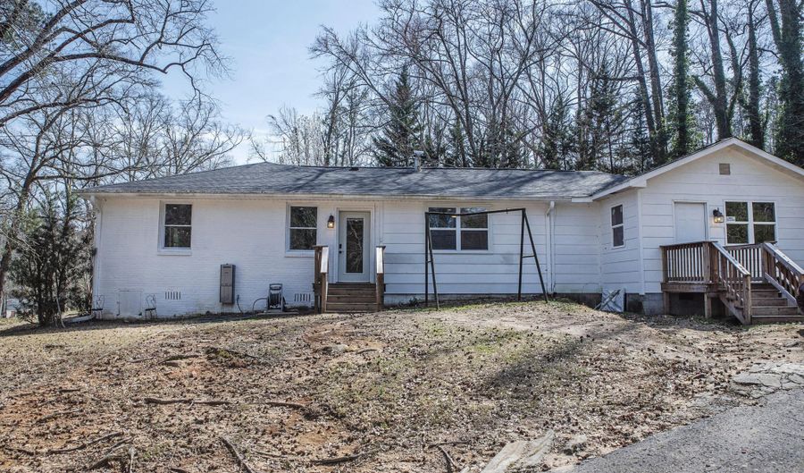 430 Valley Rd, Alexander City, AL 35010 - 4 Beds, 4 Bath