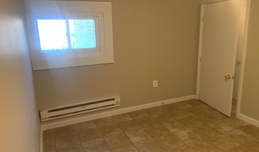 2504 FRANKLIN St W, Baltimore, MD 21223 - 3 Beds, 3 Bath