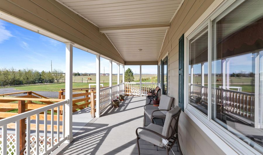 18893 Prairie Vista Ln, Belle Fourche, SD 57717 - 5 Beds, 3 Bath