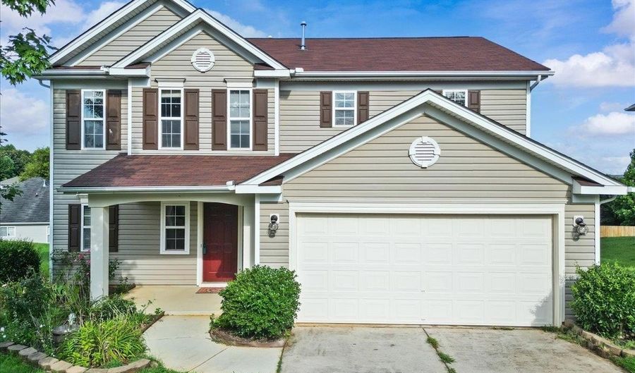415 Standing Rock Dr, Boiling Springs, SC 29316 - 3 Beds, 3 Bath