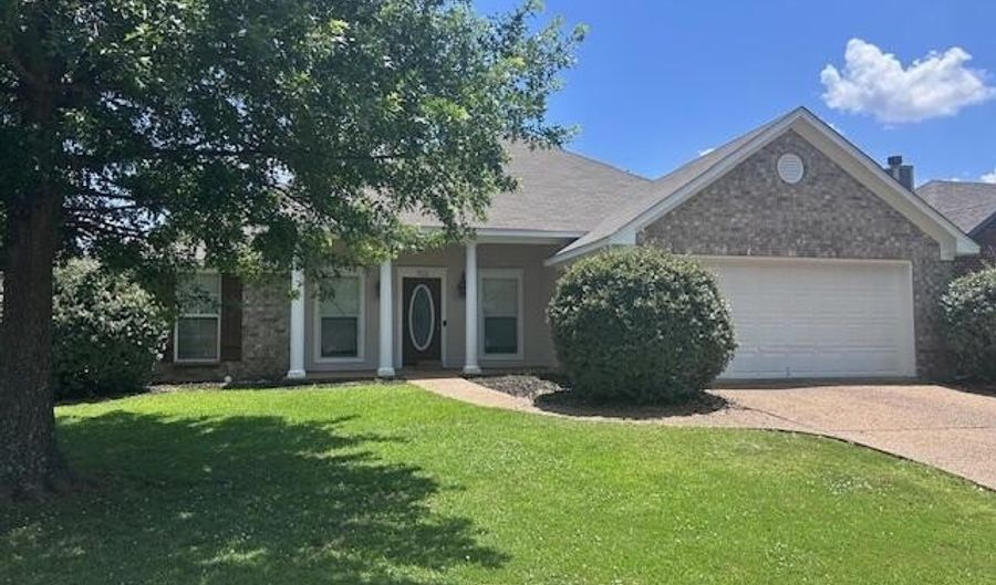 703 Wedgewood Ct, Brandon, MS 39047 - 3 Beds, 2 Bath