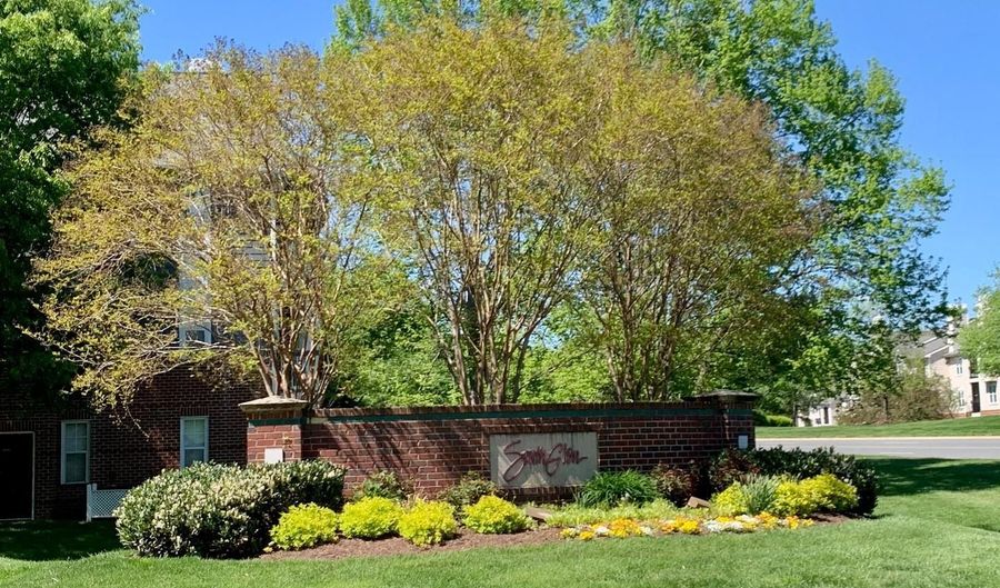 20311 BEECHWOOD Ter #200, Ashburn, VA 20147 - 1 Beds, 1 Bath