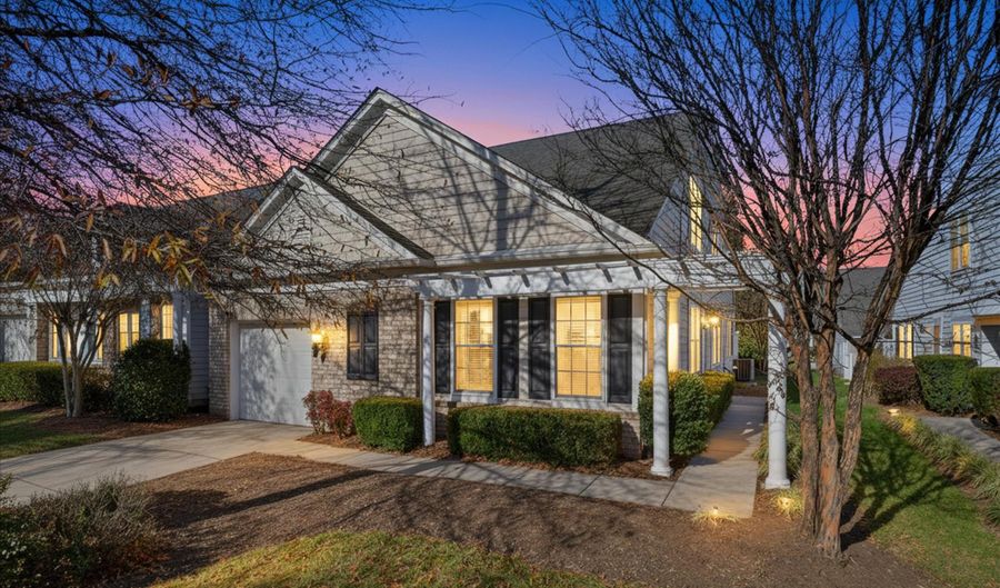 44420 SUNSET MAPLE Dr, Ashburn, VA 20147 - 3 Beds, 3 Bath