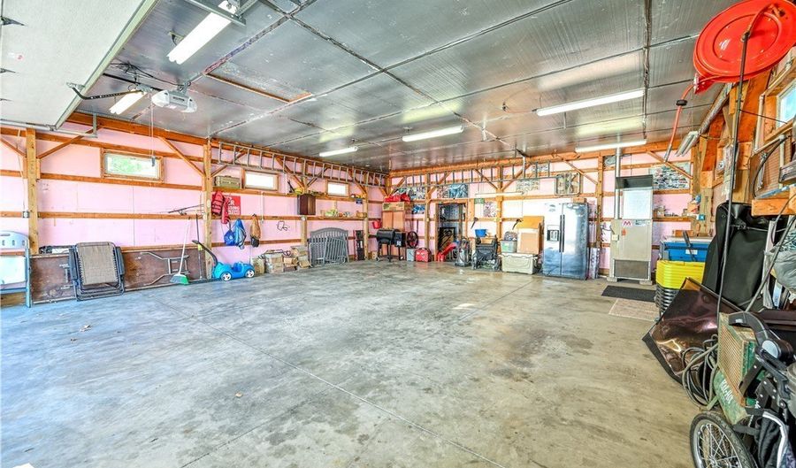 1696 State Route 44, Atwater, OH 44201 - 3 Beds, 2 Bath