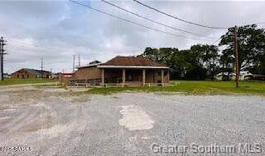 2619 Vet Memorial, Abbeville, LA 70510 - 0 Beds, 0 Bath