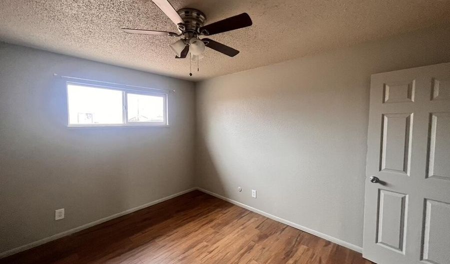423 Dallas St SE A, Albuquerque, NM 87108 - 2 Beds, 1 Bath