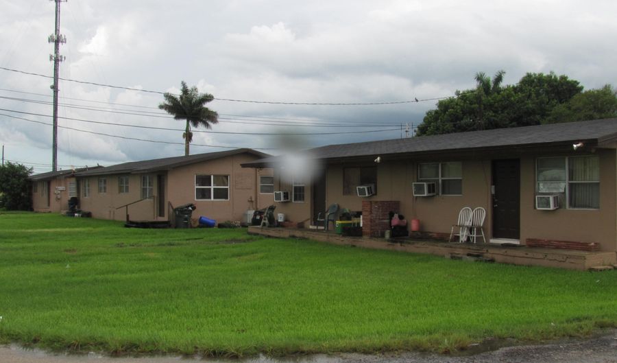 1500 NW B Ave, Belle Glade, FL 33430 - 0 Beds, 2 Bath
