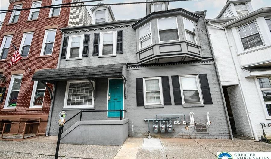 459 W Linden 2-A, Allentown, PA 18102 - 3 Beds, 1 Bath