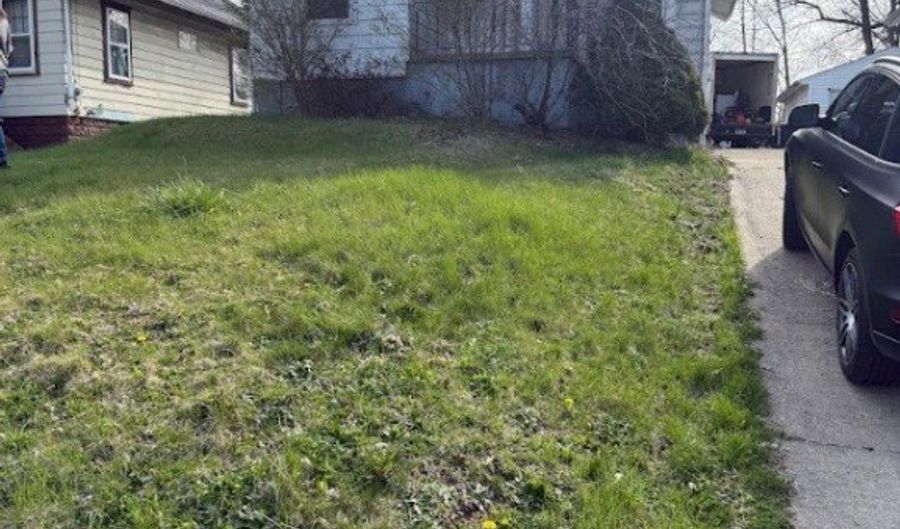 359 Booth Ave, Akron, OH 44305 - 2 Beds, 1 Bath