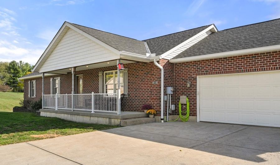 103 Lucas Ln, Aurora, IN 47001 - 4 Beds, 3 Bath